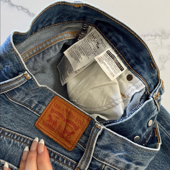 LEVIS Wedgie Straight 26 - Picture 8 of 15